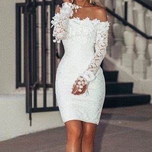Kleider mit weiße spitze elegante gma.amritasingh.com :